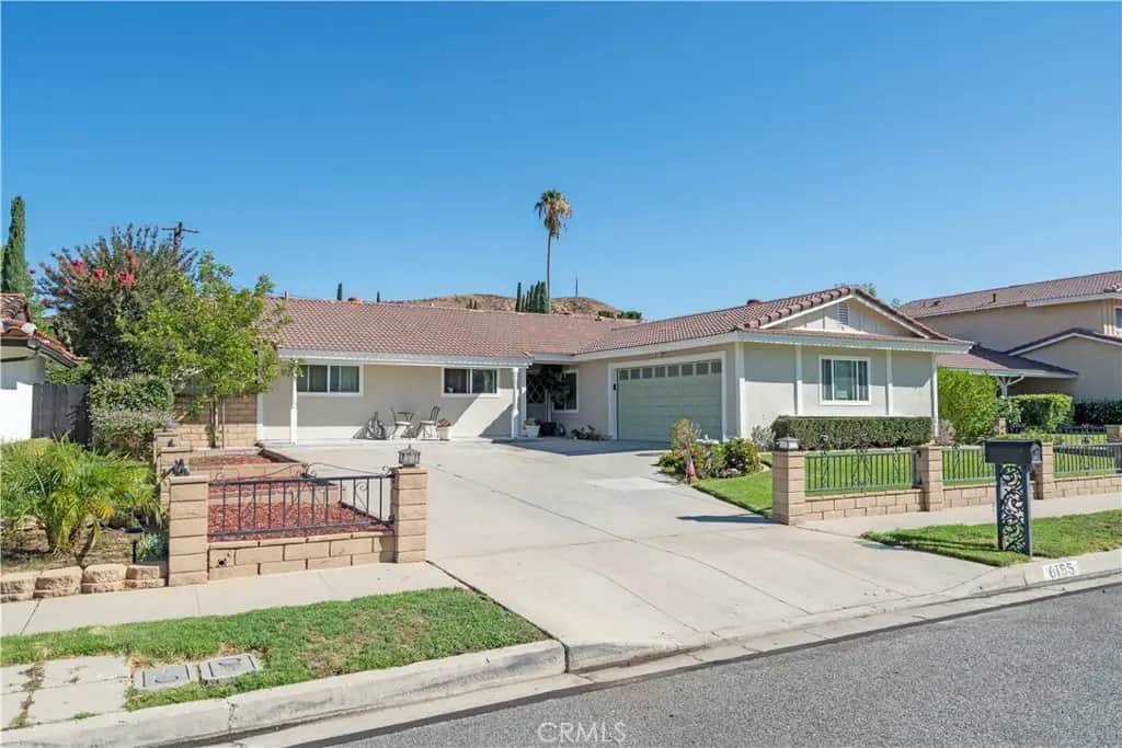 6155 Goshen Avenue, Simi Valley, CA — listing photo 1