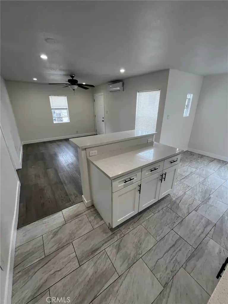 4516 S Normandie 1/2, Los Angeles, CA — listing photo 1