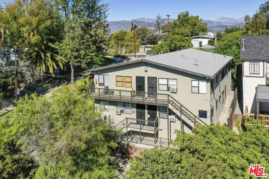 2986 Waverly Drive 4, Los Angeles, CA — listing photo 1