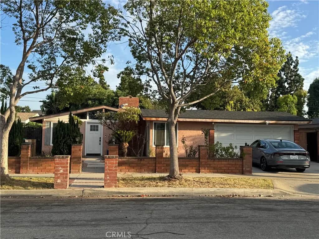 2128 W Larkspur, Orange, CA — listing photo 1