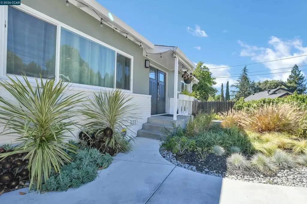 2160 Walnut St, Martinez, CA — listing photo 1