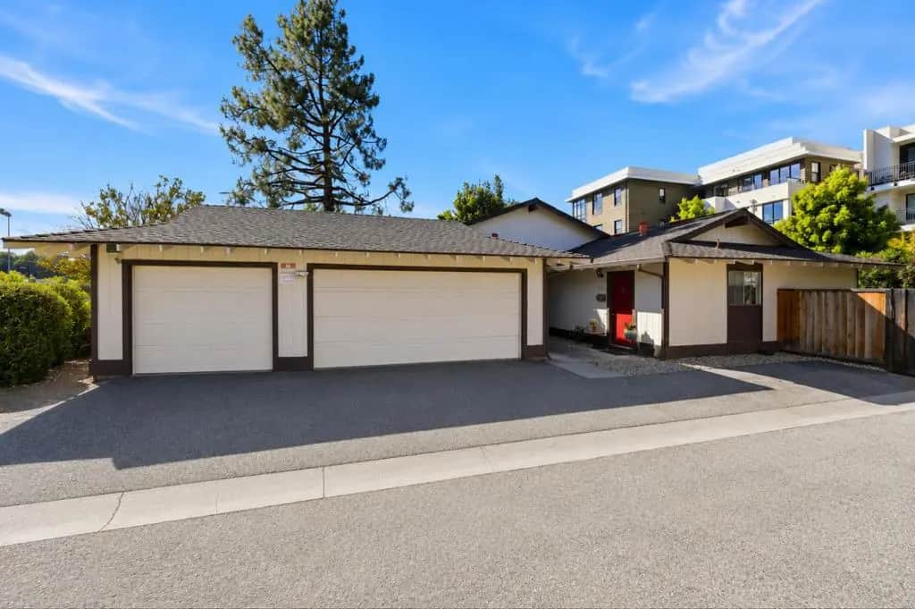 933935 Miramonte Avenue, Mountain View, CA — listing photo 1