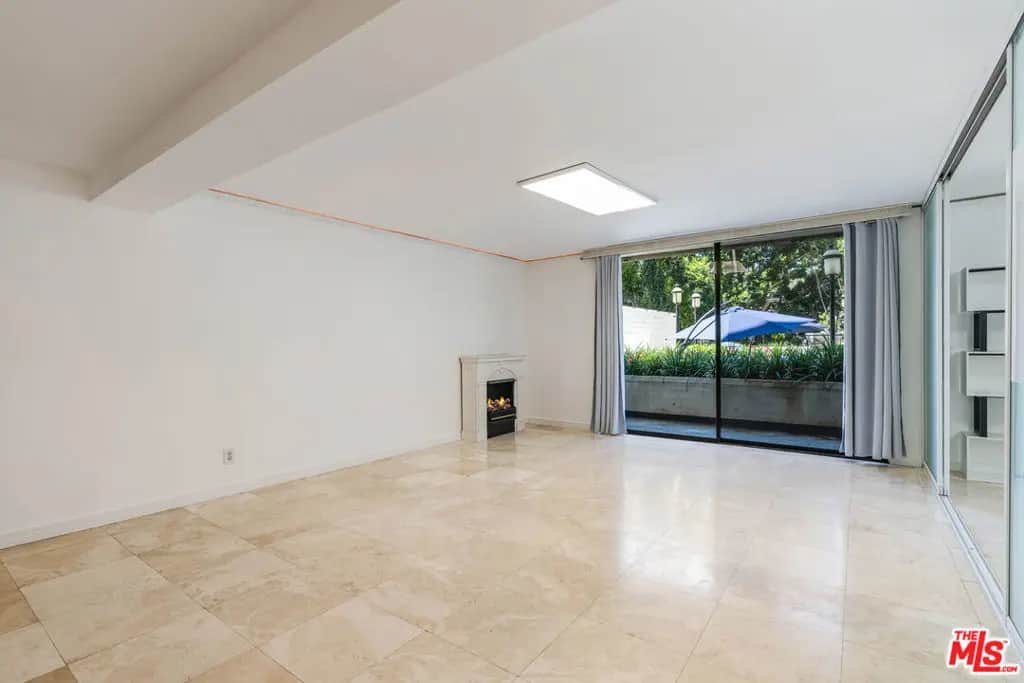 10535 Wilshire Boulevard D4, Los Angeles, CA — listing photo 1