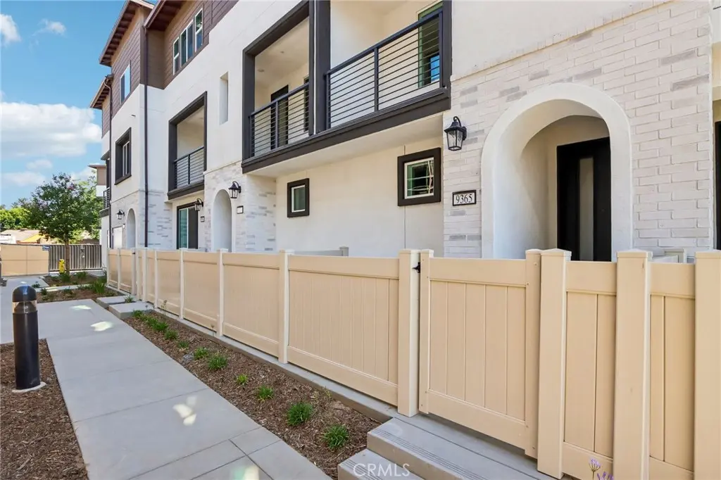 9563 Hannah Way, Riverside, CA — listing photo 1