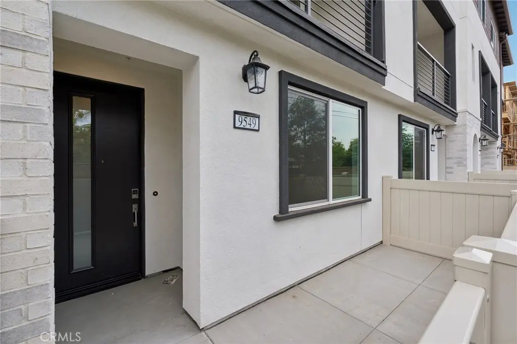 9549 Hannah Way, Riverside, CA — listing photo 1
