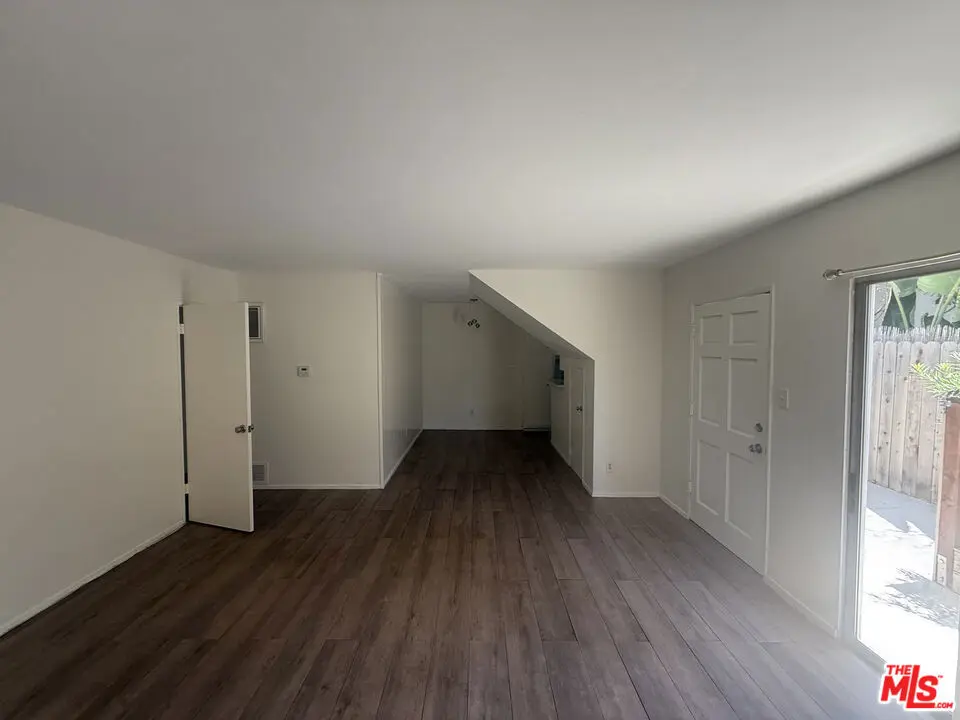 1678 Federal Avenue 4, Los Angeles, CA — listing photo 1