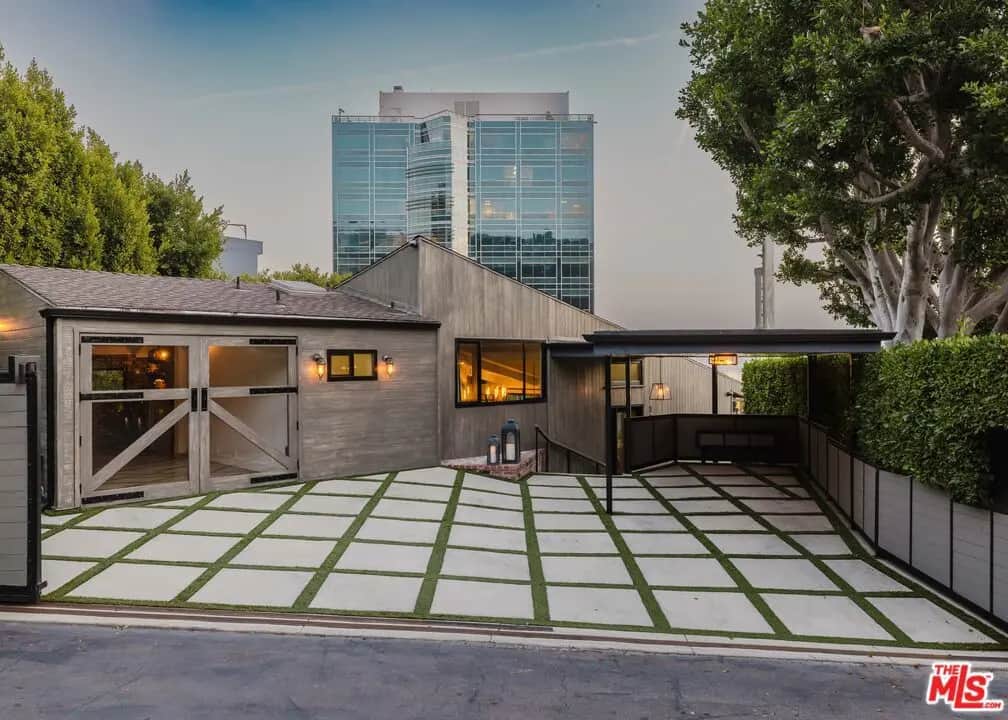 1310 LONDONDERRY Place, Los Angeles, CA — listing photo 1