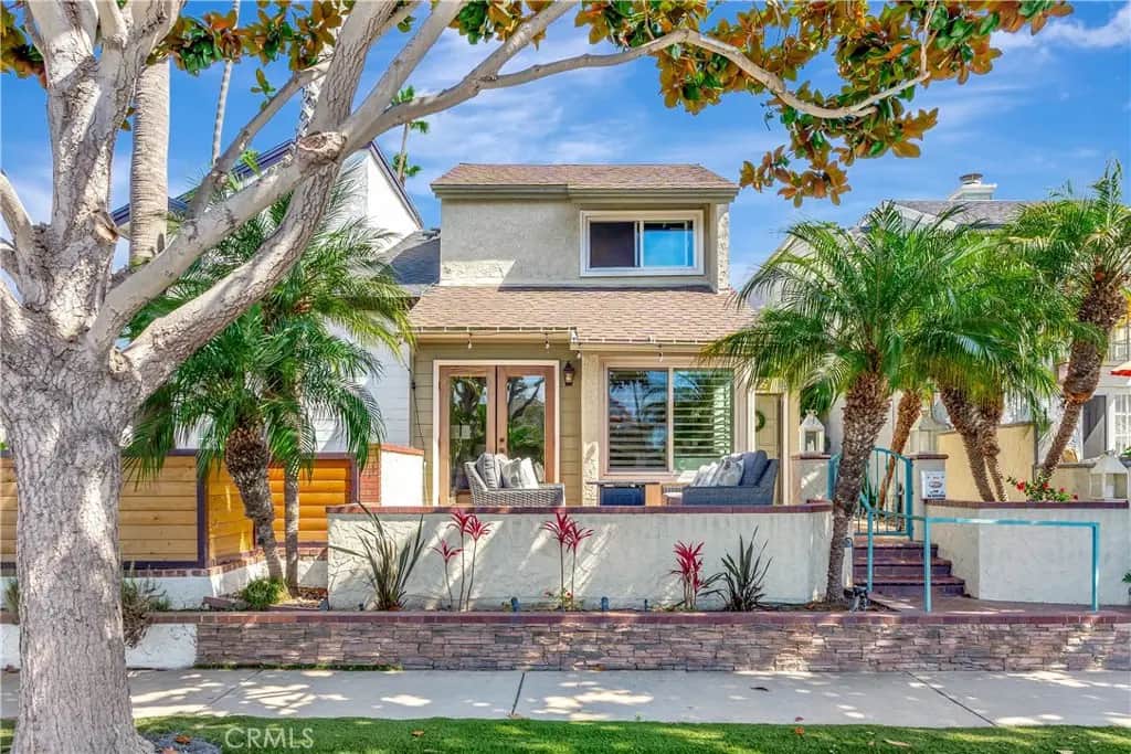 626 9th Street, Huntington Beach, CA — listing photo 1