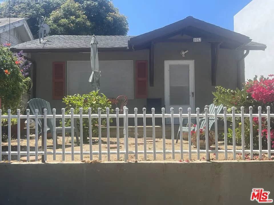 1012 Emerald Street, Redondo Beach, CA — listing photo 1