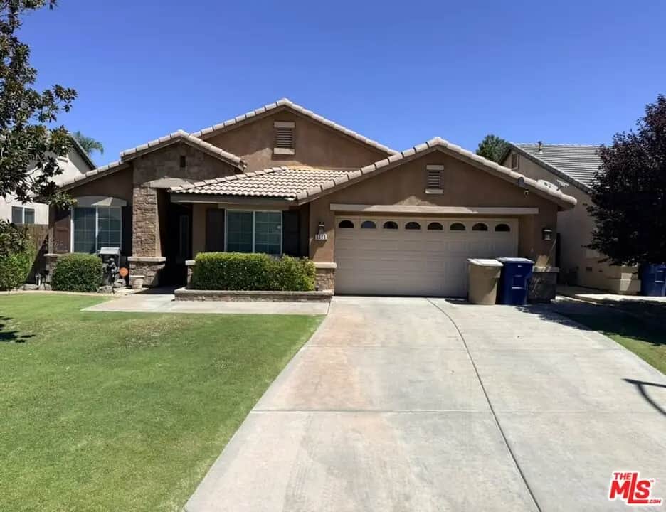 5116 Silver Clover Avenue, Bakersfield, CA — listing photo 1