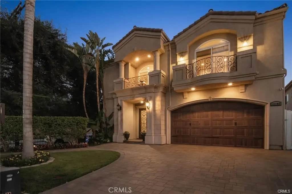 15102 Greenleaf, Los Angeles, CA — listing photo 1
