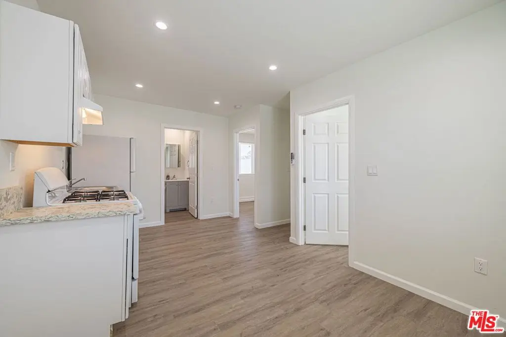 43033 39th Street, Lancaster, CA — listing photo 1