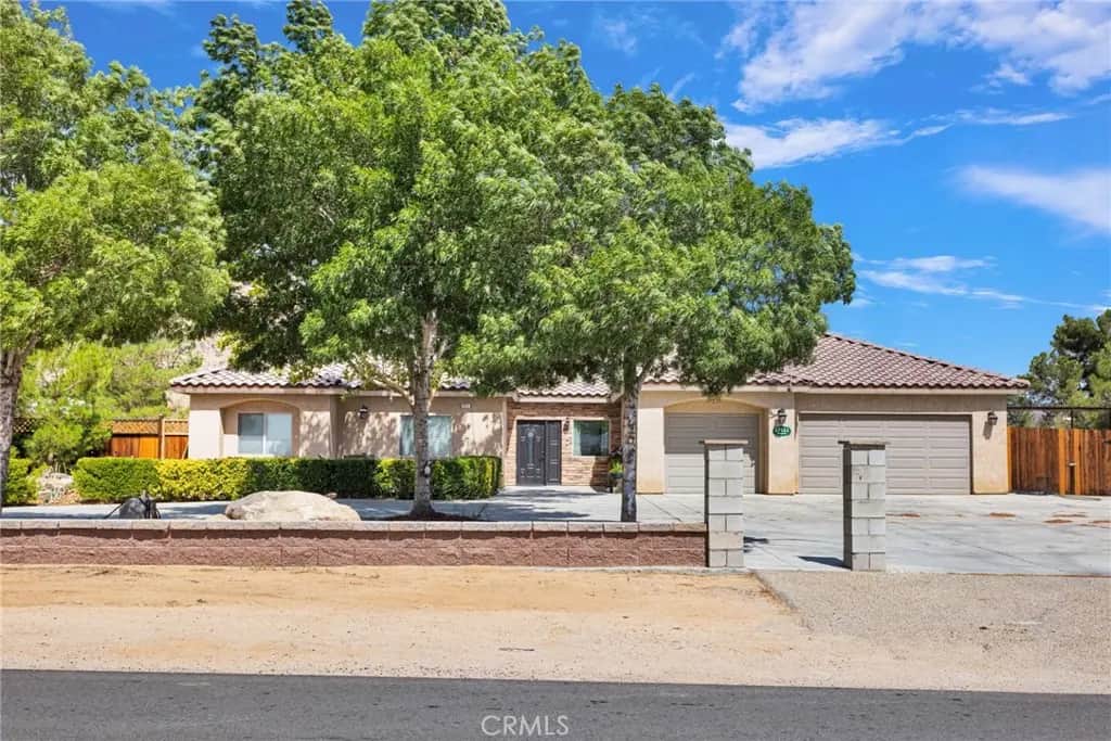 17111 Mesquite Road, Apple Valley, CA — listing photo 1