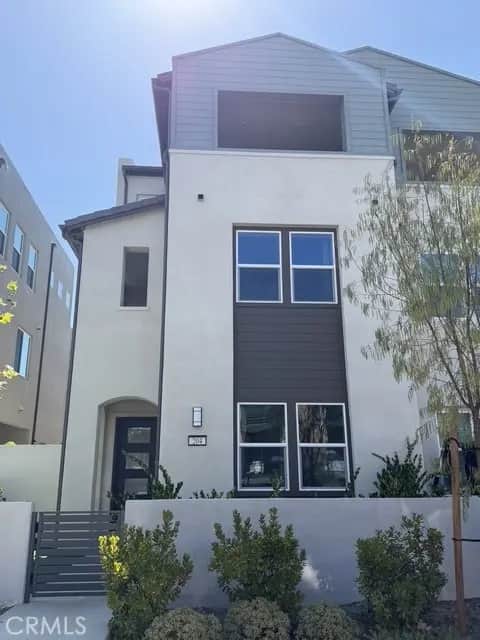 204 Baluster, Irvine, CA — listing photo 1