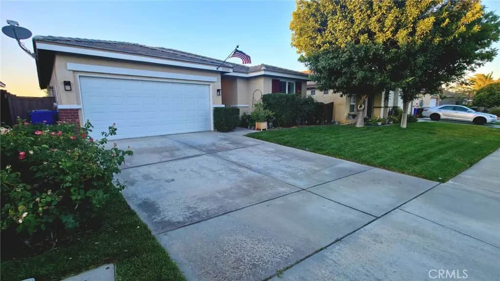 12324 Firefly, Victorville, CA — listing photo 1
