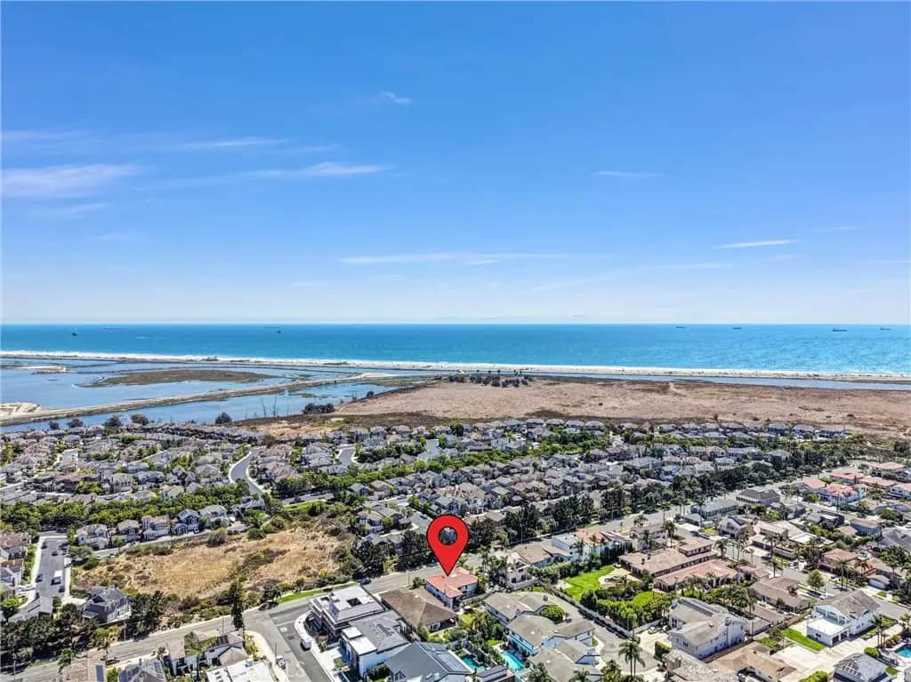 4701 Los Patos Avenue, Huntington Beach, CA — listing photo 1