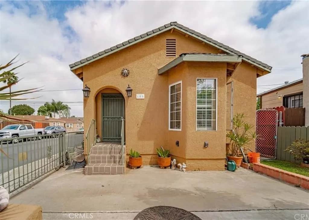 101 E 56th, Long Beach, CA — listing photo 1