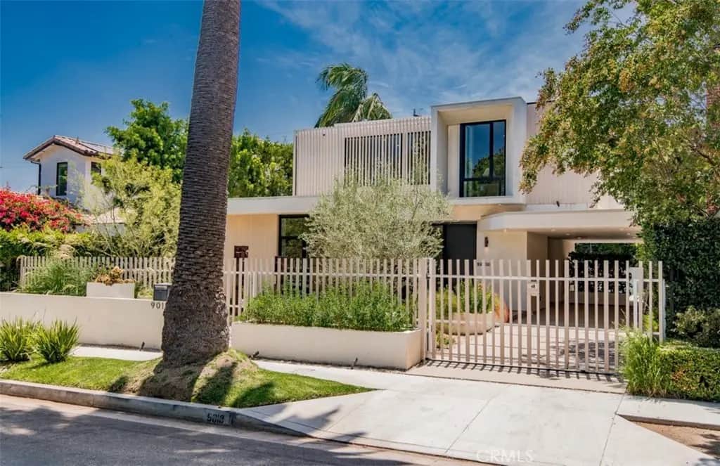9018 Dorrington Avenue, West Hollywood, CA — listing photo 1