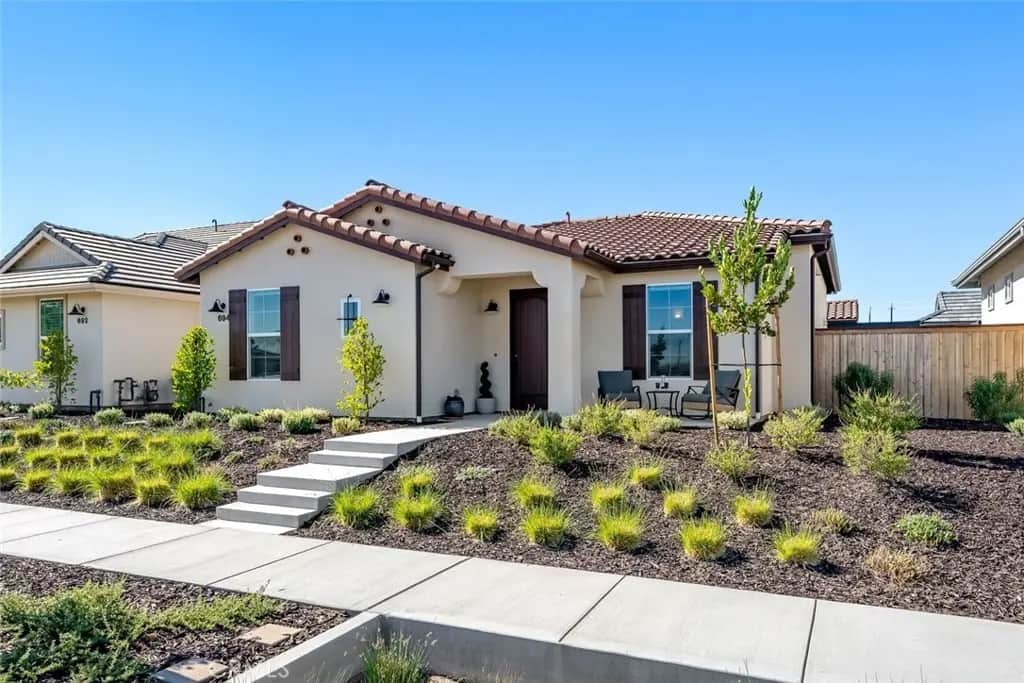 694 Barolo Lane, Paso Robles, CA — listing photo 1