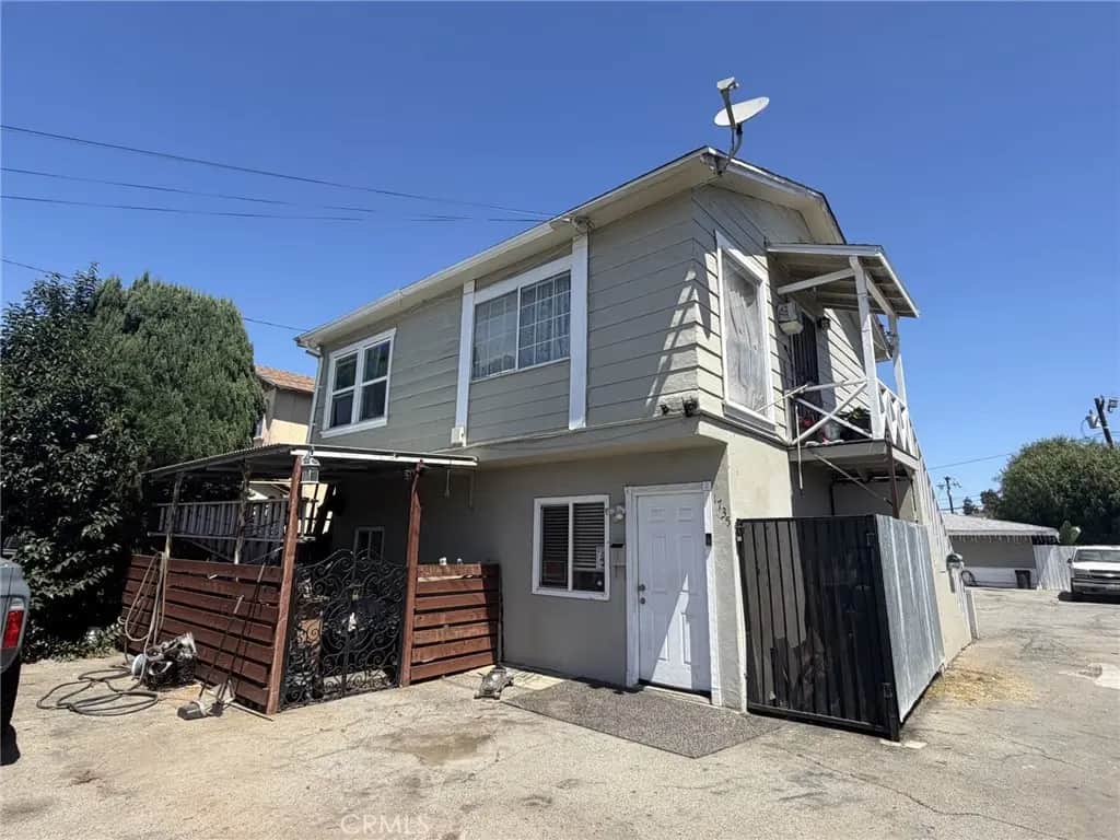 1735 W Washington, Santa Ana, CA — listing photo 1