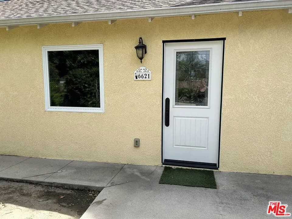 6621 Nagle Avenue, Valley Glen, CA — listing photo 1