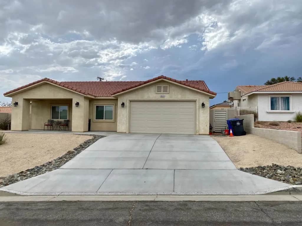 9675 Valencia Drive, Desert Hot Springs, CA — listing photo 1