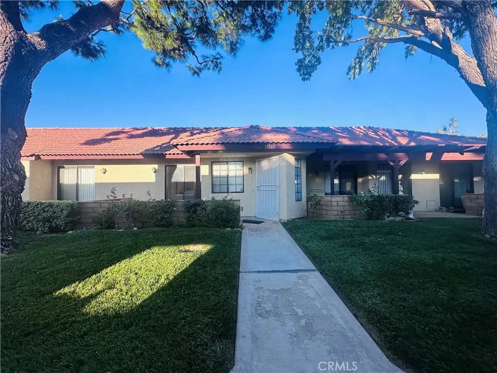 19267 Elm, Apple Valley, CA — listing photo 1