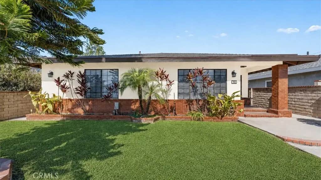 943 N Orange, Azusa, CA — listing photo 1