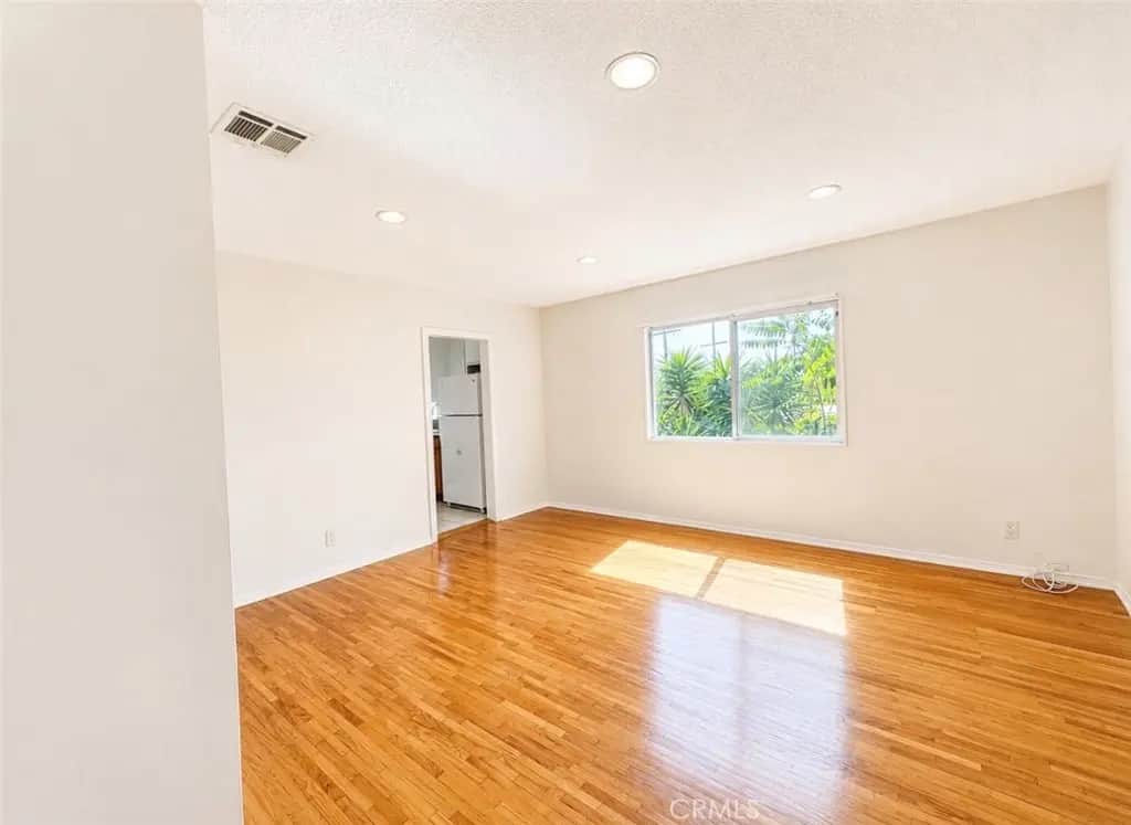 1372 W 36th Street 4, Los Angeles, CA — listing photo 1