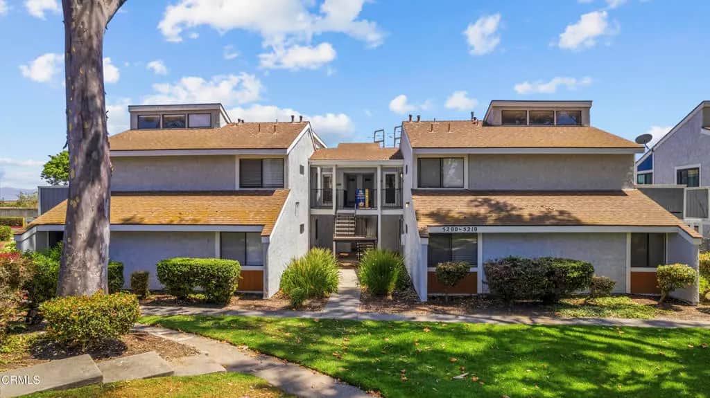 5206 Longfellow Way, Oxnard, CA — listing photo 1