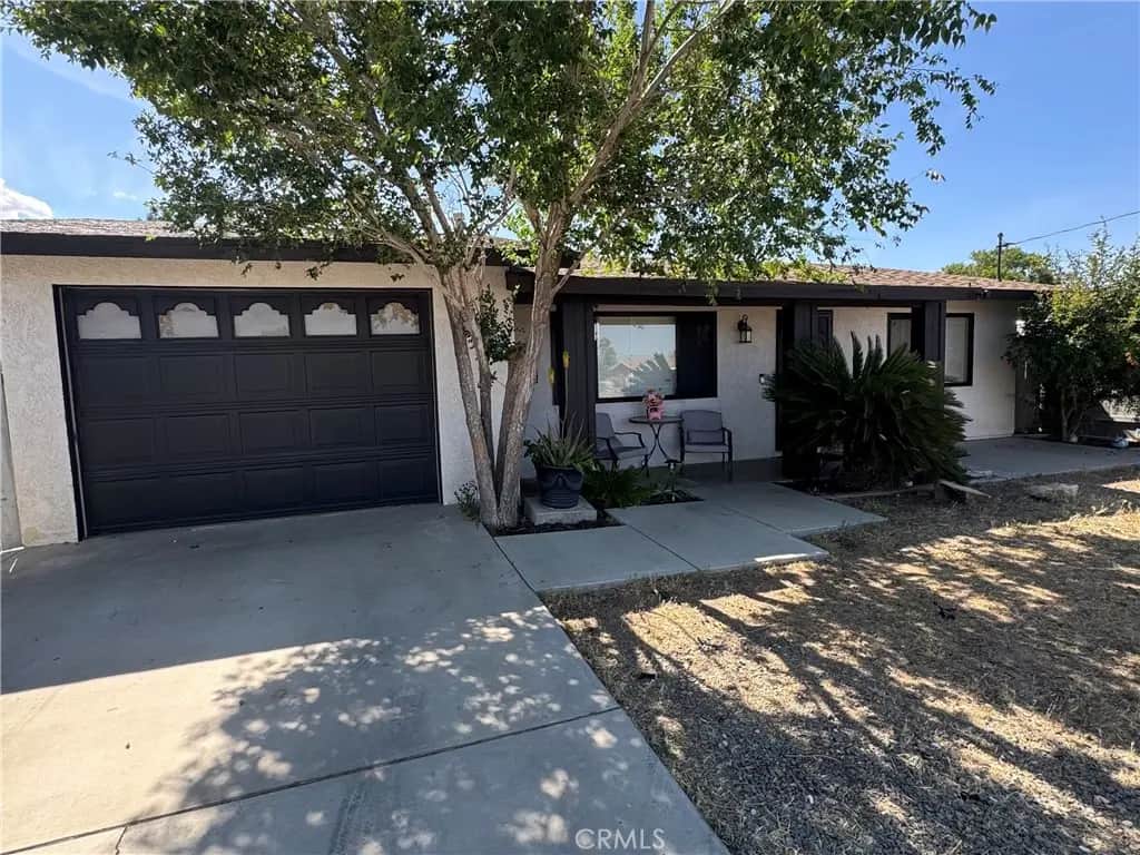 11968 Bornite Ave, Hesperia, CA — listing photo 1