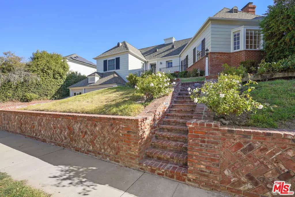 266 Denslow Avenue, Los Angeles, CA — listing photo 1