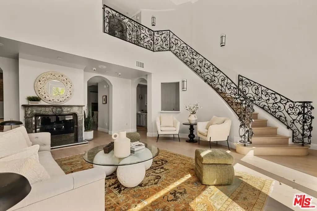 1610 Camden Avenue 101, Los Angeles, CA — listing photo 1