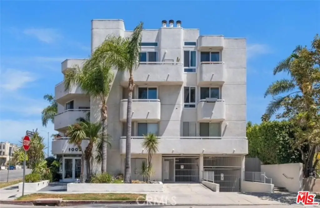 1002 S Burnside Avenue 204, Los Angeles, CA — listing photo 1