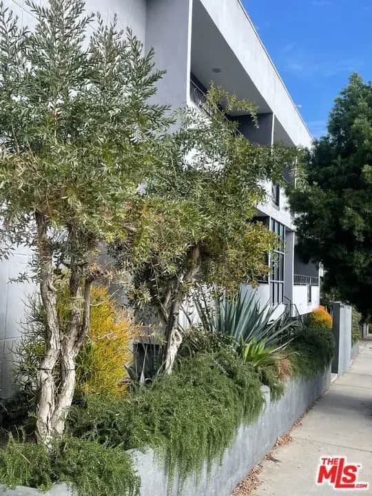 1400 N Fairfax Avenue, Los Angeles, CA — listing photo 1
