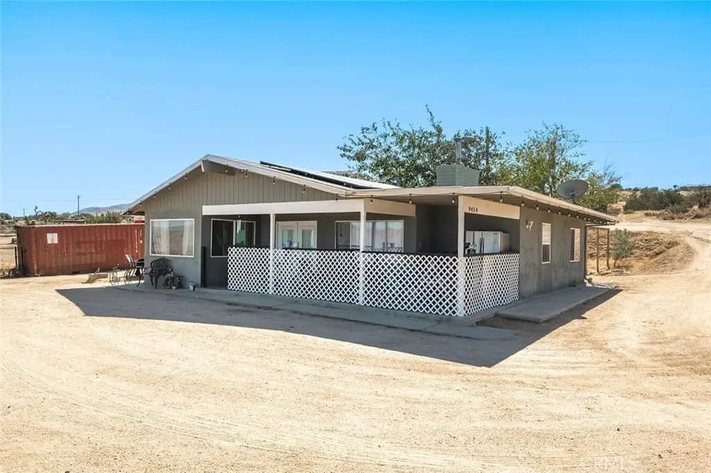 9459 Valley Vista, Apple Valley, CA — listing photo 1