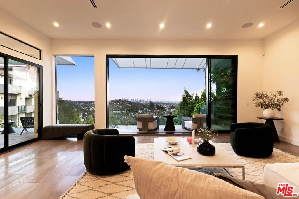 4130 Parva Avenue, Los Angeles, CA — listing photo 1
