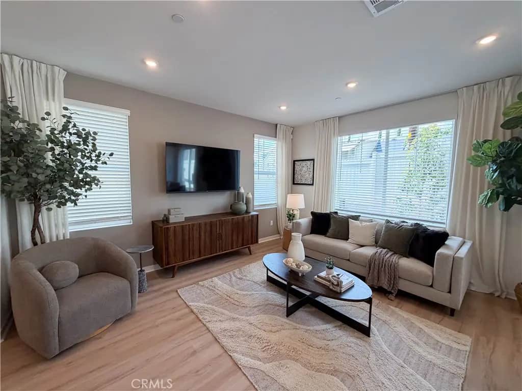 7202 Lisbon Way, Highland, CA — listing photo 1
