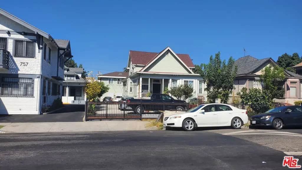 805 E 21st Street, Los Angeles, CA — listing photo 1
