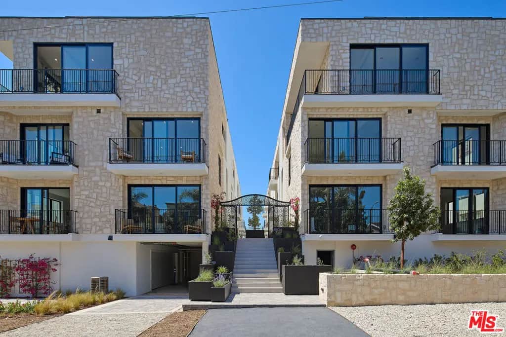 11967 Mayfield Ave 105, Los Angeles, CA — listing photo 1