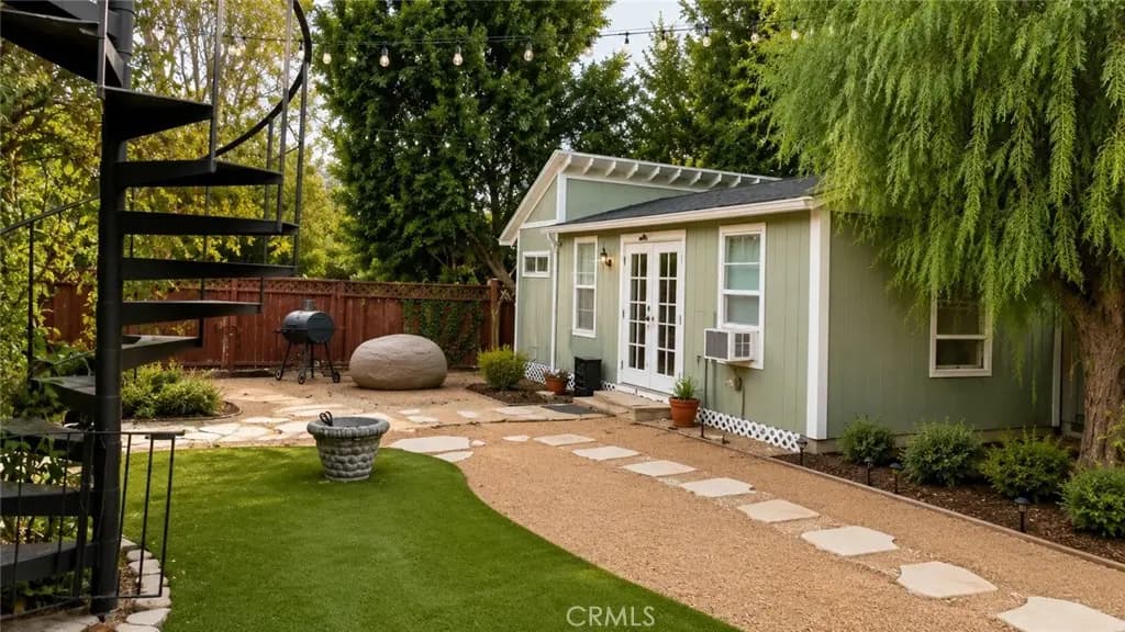 9317 Avenue Thompson, Chatsworth, CA — listing photo 1