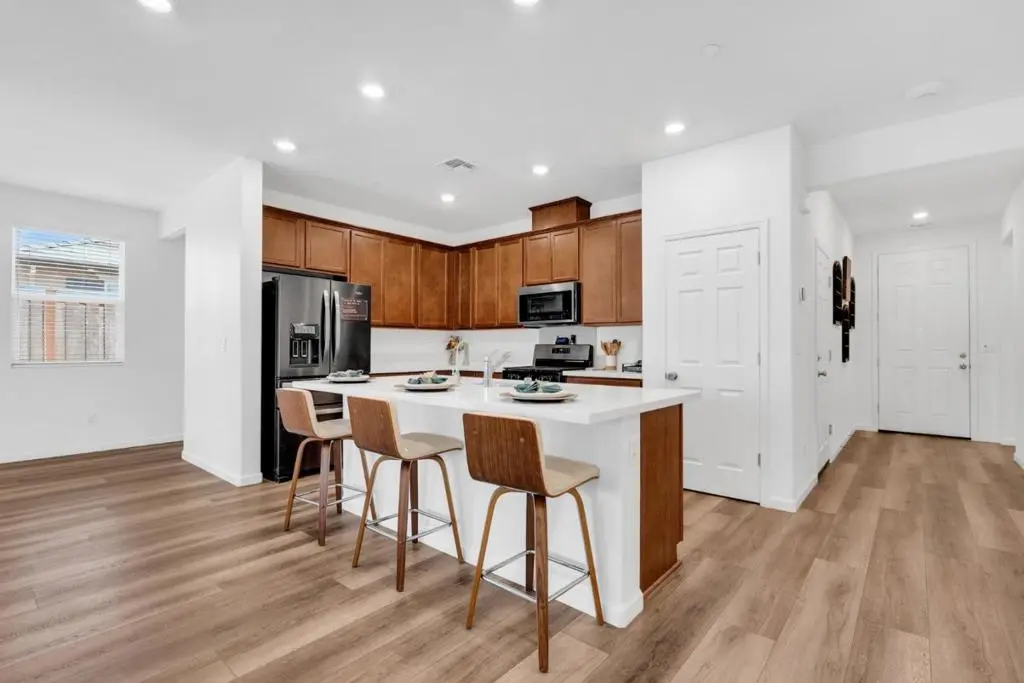 673 Dorset Drive, Patterson, CA — listing photo 1