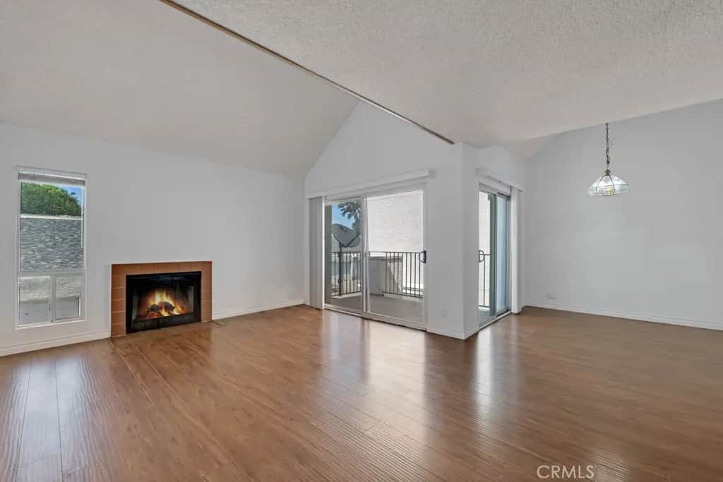 20155 Keswick 211, Los Angeles, CA — listing photo 1