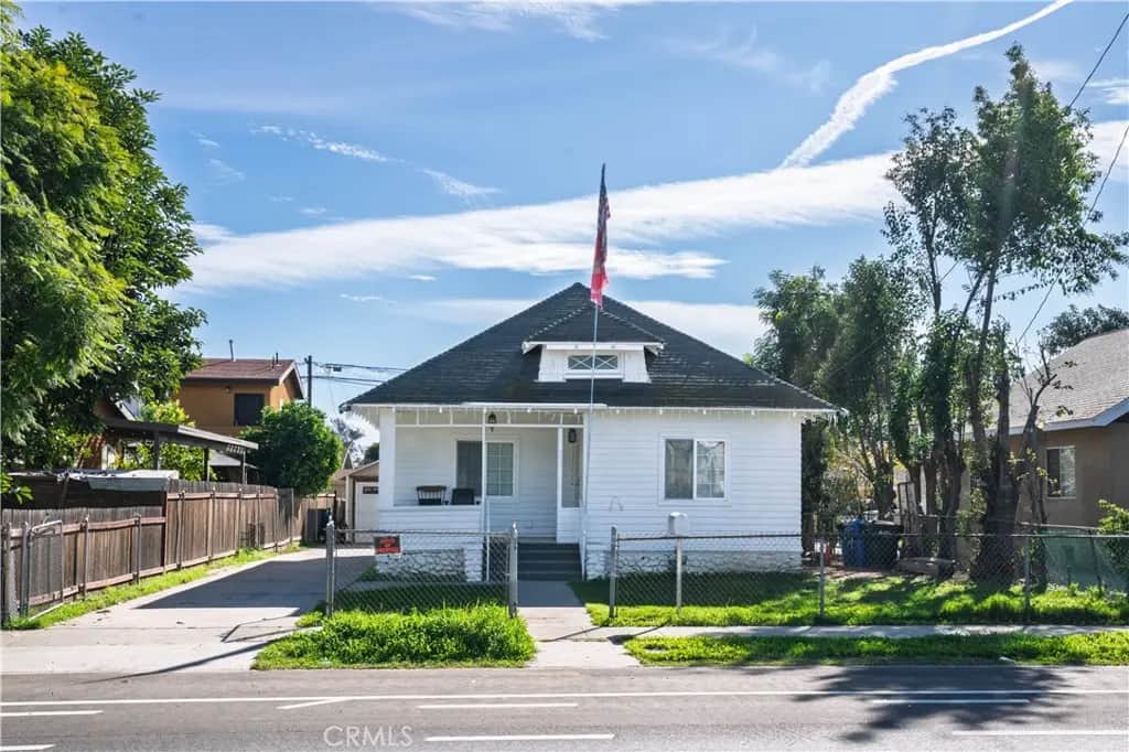 730 W 9th, Pomona, CA — listing photo 1