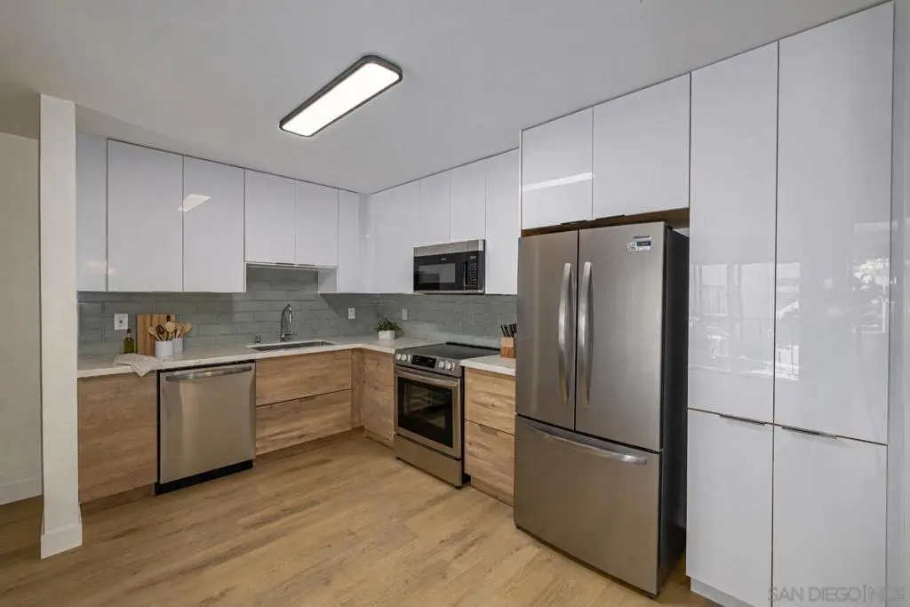 3020 Cowley Way 104, San Diego, CA — listing photo 1