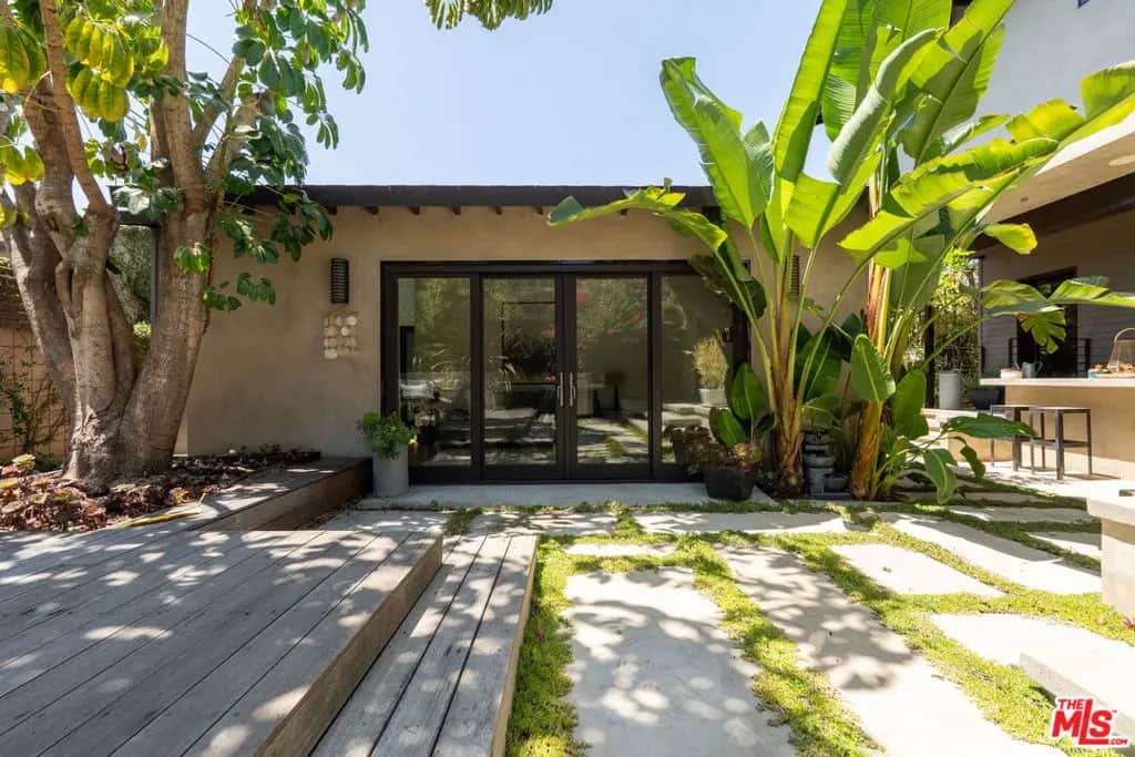 10920 Wagner Street, Culver City, CA — listing photo 1