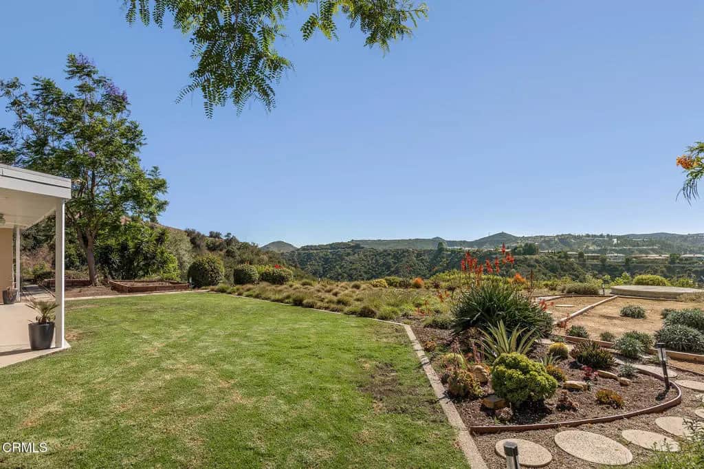 2075 Linda Flora Drive, Los Angeles, CA — listing photo 1