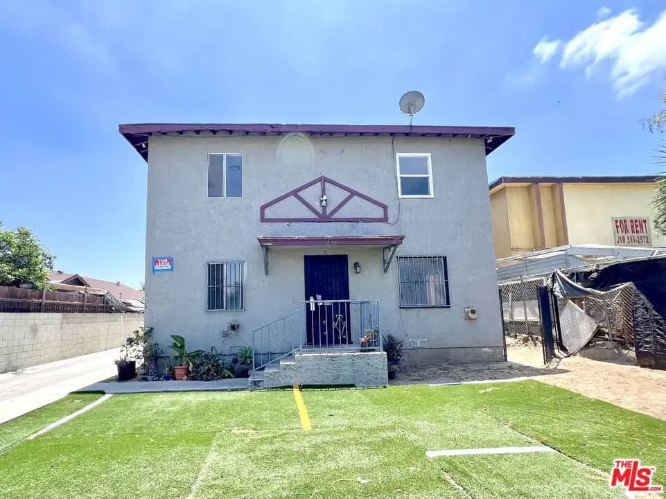 254 E Lanzit Avenue 1, Los Angeles, CA — listing photo 1