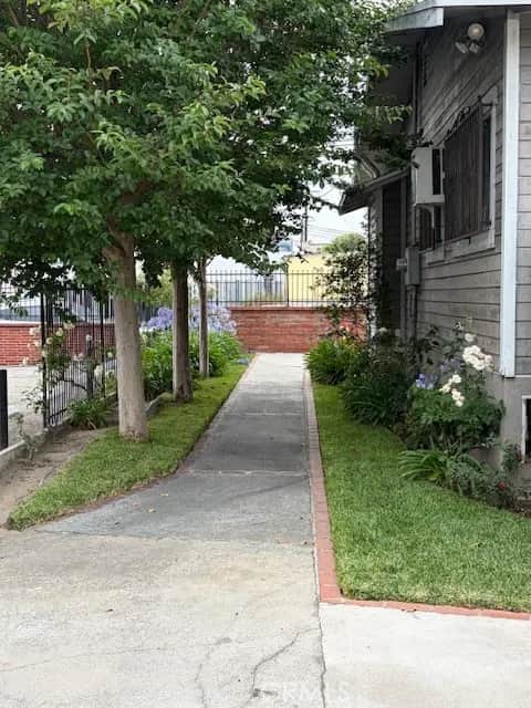 810 S Indiana, Los Angeles, CA — listing photo 1