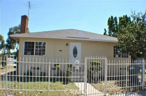 2101 S Sycamore, Santa Ana, CA — listing photo 1